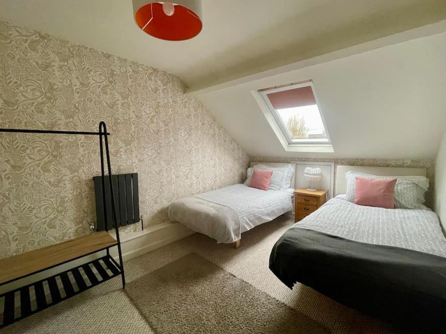 Upper Beeches Villa Oakhill Екстериор снимка